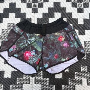 Lululemon Tropical Print Hotty Hot shorts